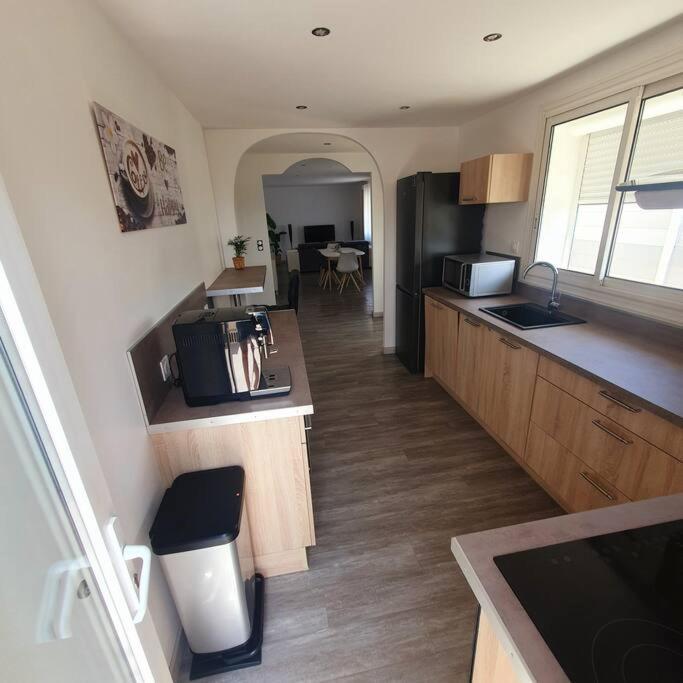 Joli Haut De Villa 3 Chambres Climatise Avec Jacuzzi Marignane Esterno foto